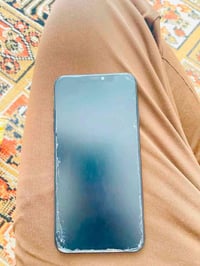 اكس ماكس • شاشه مبدله • بطاريه ٨٣