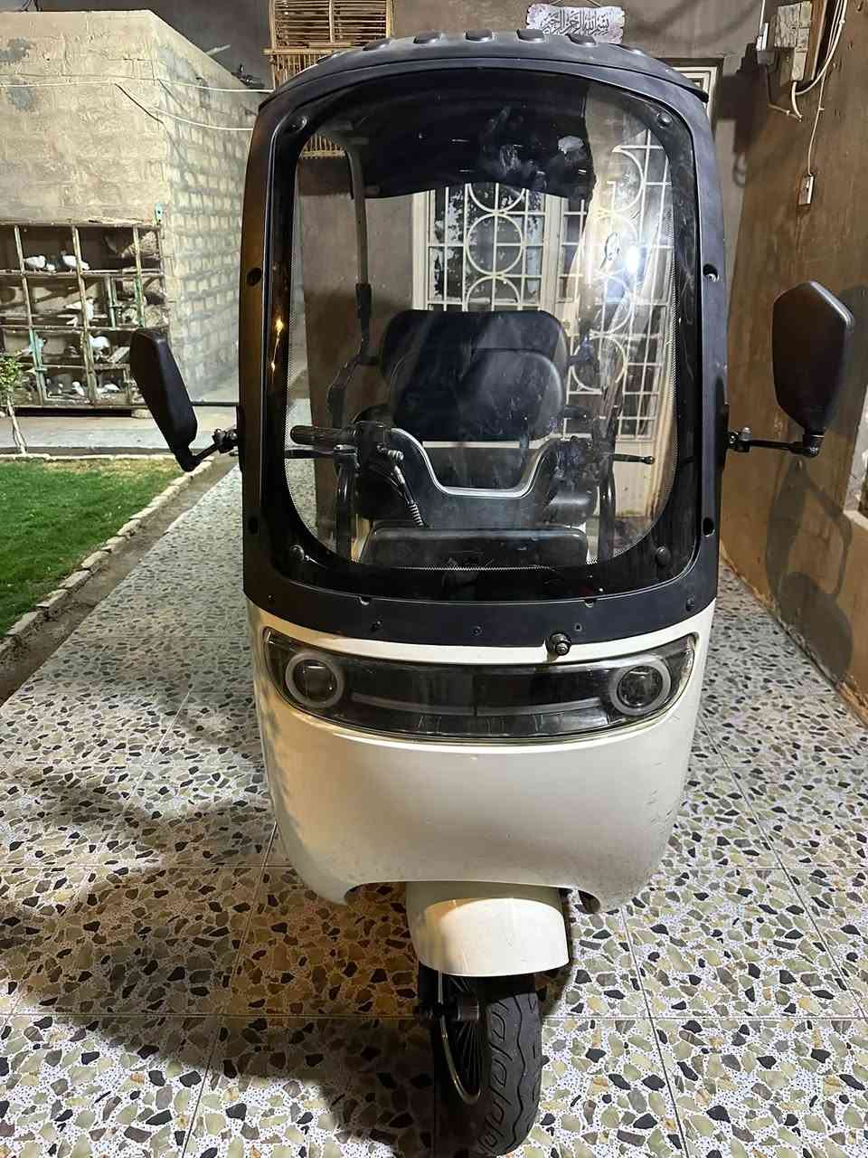 من رخصه الادمن تكتك شحن متاح كلش نضيفه وبطارياته بلاد الاتصال عله ***********
