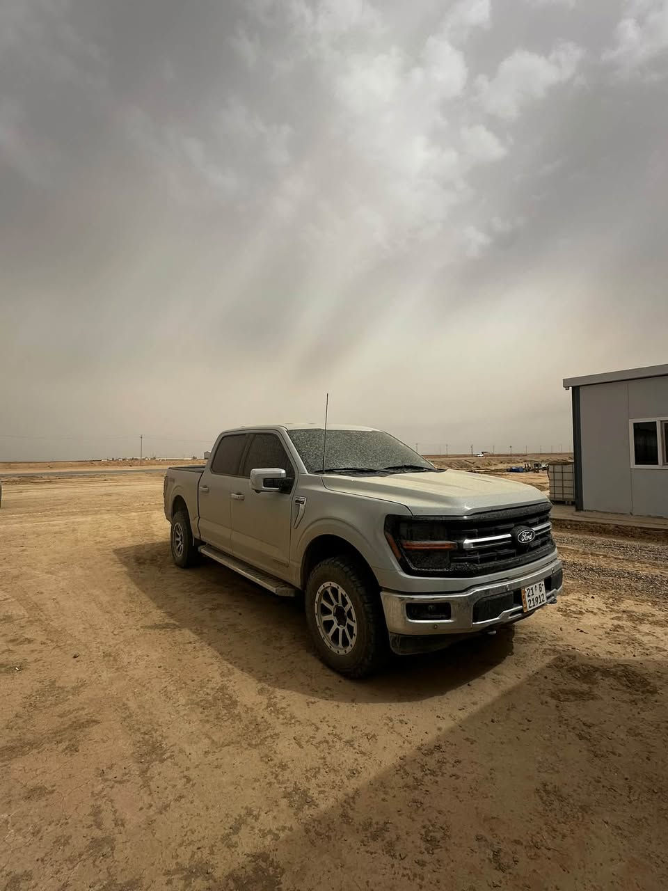 ford f150 XLT 2024 Hybrid
عدد المسافة 42,000 ميل 
لون سموك ,رقم سليمانية بيها كتاب تضليل , مكاني بغداد الدورة  , صورة الحادث موجودة بلمنشور . 
  تفاصيل اكثر على الواتساب 
رقمي ***********
