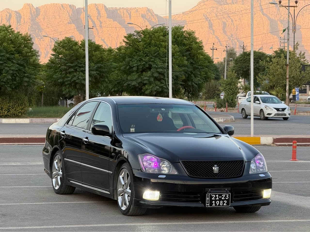 شاهینە ٢٠٠٥ رەش مار سپۆرت١٨٢
*********** / *********** ژمارەی خاوەنەکەی 
شاهینە ٢٠٠٥ ئەتڵەتی ١٨٢ ی براوەیە  رەشمار سفر بریکیش بەستراوە تەنانەت یەک گلۆپی ناو شاشەش پینیە ١٤٠ هەزار رۆشتوە کەلە لەگزیز و تحدیل سورحە و فولە کامل سپۆرت مەکینە ١٨٢ بی دوکەل کۆدی بۆ کراوە نمونەی جوانی ٣ دوگمە گیرو مەکینە تندوتۆڵی بەشەرت دەحمو لیدراو کەڤەر گۆراو بە شەرت نرخەکەی ٥٥ گەلا  ناونیشان رانیە جواقورنە جوارتایەوویلی دینگەی ستیلی لە ژیرە سفر تایەی نوی سەیارەکە کامل جوانکاری وتندوتۆل کراوەتەوە کامل مەسرەفکراوە . ژمارە مۆبایل *********** / *********** کۆرەکەکە ڤایبەرو وەتس ئەپی لەسەرە بۆ پەیوەندی کردن . 
Shahina 182 be dwkal 2005 sport 
*********** 
*********** 
Boreklam kerdn la hama dubai adminakn ❤️
Hama Dubai TA top one ........ رانية, السليمانية
