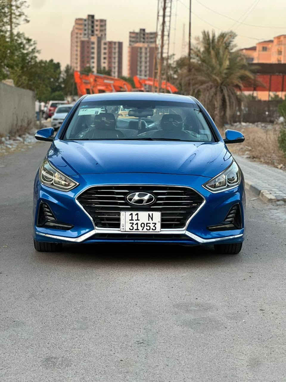 السلام عليكم
سلام عليكم سوناتا ٢٠١٨ وارد امريكي حادثها فقط جاملغ امامي ول باقي مكفول من صبغ سياره جديده احله من صور ستخدام شخصي
سياره بدون ايرباك ولاشاصي ولا لغد 
مكينه وكير وحداديه وتبريد كفاله 
نص مواصفات
بصمه + بصمة ابواب + نظام ترحيب + كشن كهرباء + رادار جانبي + كشنات تدفئه + فول تحكمات + شاشه جبيره + كامره دواره + داخل رصاصي + ثلاث انظمة قياده 
وباقي لمواصفات لمعروفه 

ماشيه ٦٥ ميل 
مكينه ٢٤٠٠  مكفوله
سعر ١١٩ وبيها مجال
مكان السياره الكراده 
للستفسار  ***********
