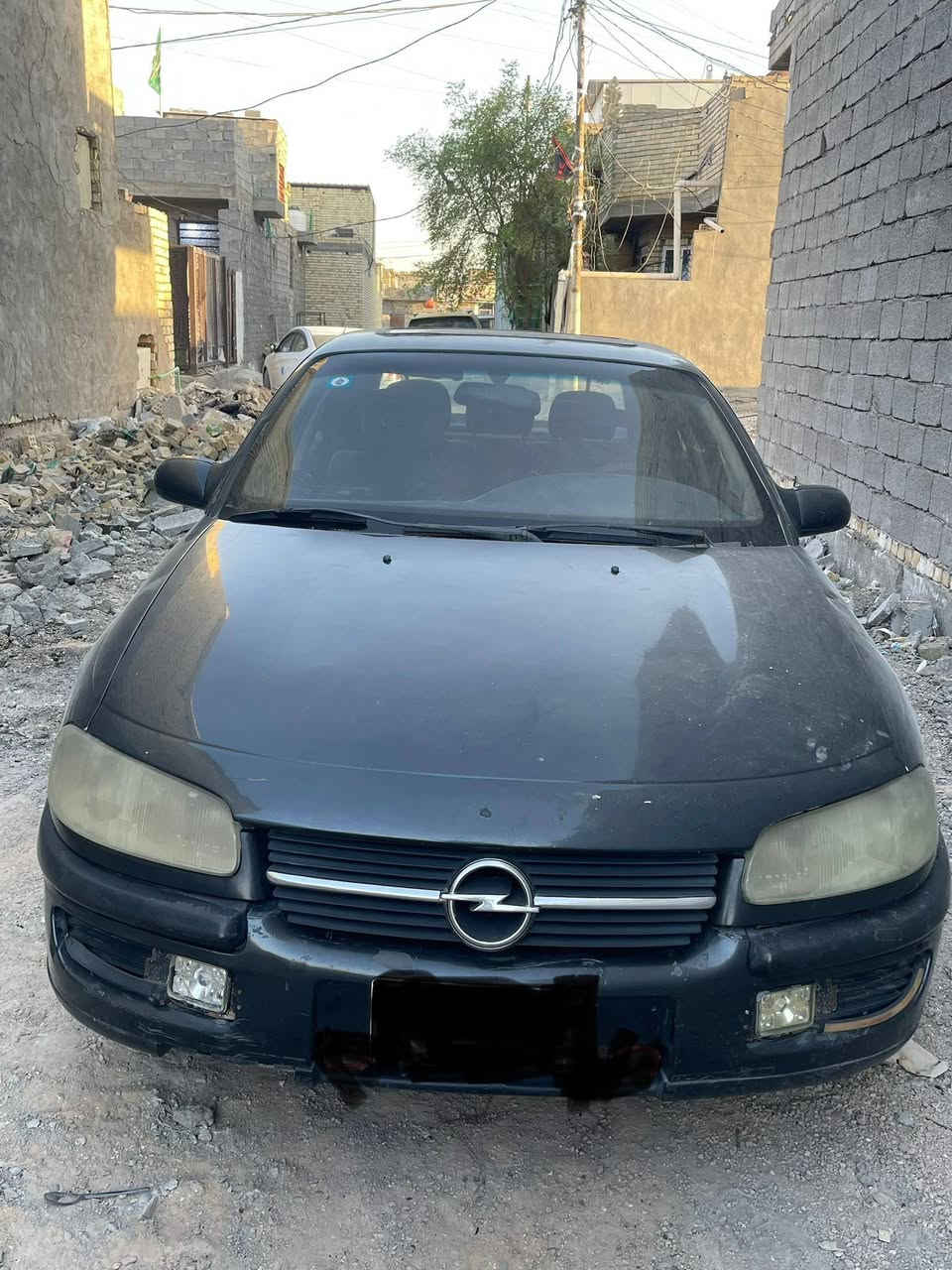 اوبل اوميكا بزون موديل 1995
مكينة 2000 بلادية قبق اسود لاصرف ولاتبخير باتري سلف كير عادي كير واكسن شرط رقم انبار انكليزي سنوية لغاية 2030 مشروع وطني 
السعر 30 وبيها مجال 
مكان السيارة بغداد الدورة 
بيع بدون امراوس 
***********
