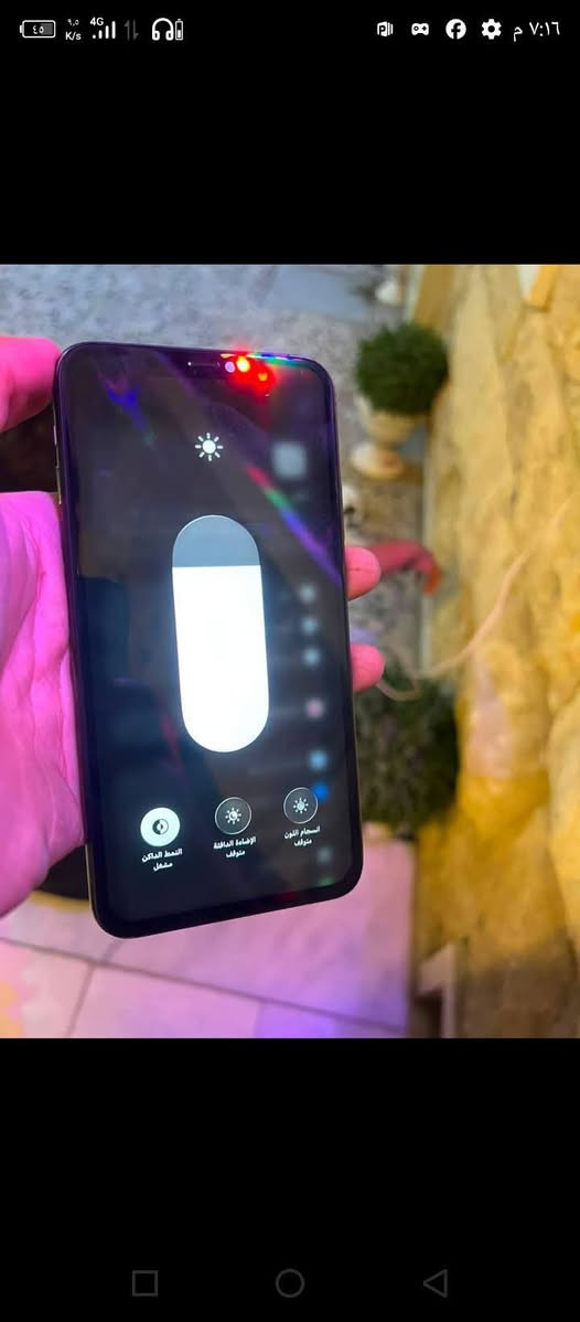 يفون 11 برو ماكس 512GB - نظيف جداً*
- ذاكرة 512 عملاقة لون ذهبي 
- بطارية اصلية وكالة
- شاشة مبدلة اصلية
- الجهاز فول نضافة بس الظهر بي فطر بسيط
- *السعر: 240 الف قفل*
- *للاستفسار: ***********
