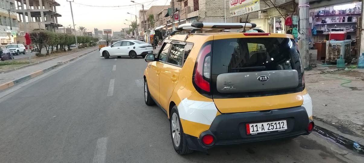 السلام عليكم للبيع بالتقسيط كيا صول 2015 وارد امريكي حادثها باب خلف السائق مصلح نفسه ليبل واحد السياره مصفره هيئه وغرامات رقم دولي جديد سنويه ساقطه من شهر الواحد كير مكينه كفاله بيها نقوصات بسيطه كلش بس جاهزه اطلع وين متريد مقدمه ٥٠ والباقي على لاتفاق سعرها الكلي ١٠٠ وبيه مجال مكاني بغداد الحريه 
***********
