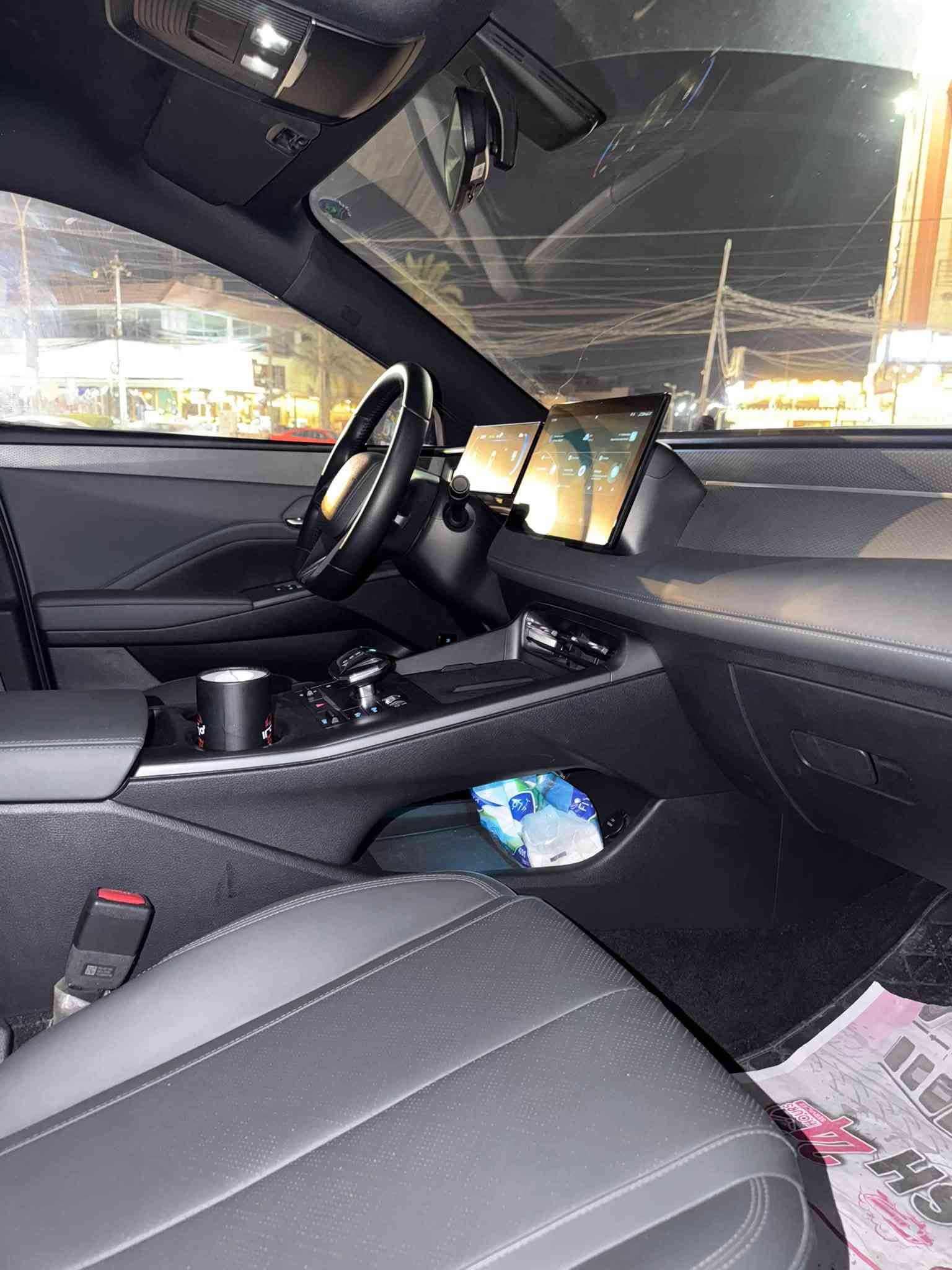 السلام عليكم byd كن بلاص مديل 2025 ماشيه 13 الف الكلي مكفوله كفاله عامه ما عده بارد بسيط بالصندوك فقط والباقي مكفول من كلشي شادلها عازل حراري للجام بيها ترتيبات سكوبات عليها سياره جديده السعر /  20600 وبيها مجال رقمي *********** مكاني بغداد
