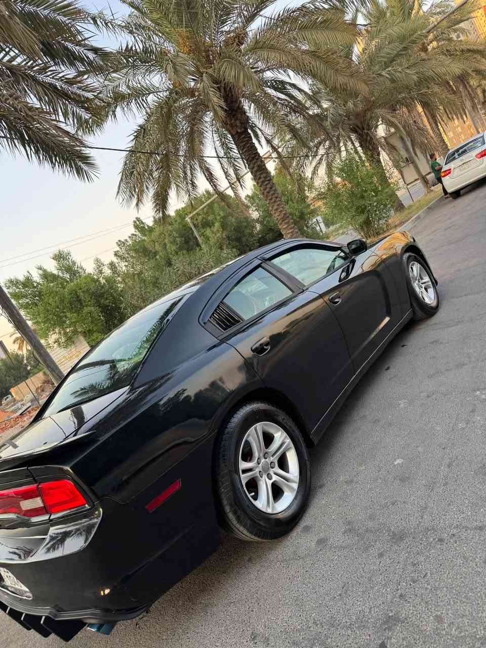 سلام عليكم
جارجر موديل2011 رقم بغداد مميز باسمي هزه وسنويه جديده مكينه كير مكفولات حداديه وتخم تاير جديد منضومة تبريد جديده حادثها فقط جاملغ وبنيد واني قبل كم يوم صبغتها حزام جماليه اثر جراد بدون معجون بولش جديد مابيها اي نقص جاهزه من كلشي نصبتها احلى من الصور مكاني بغداد سيديه
***********
