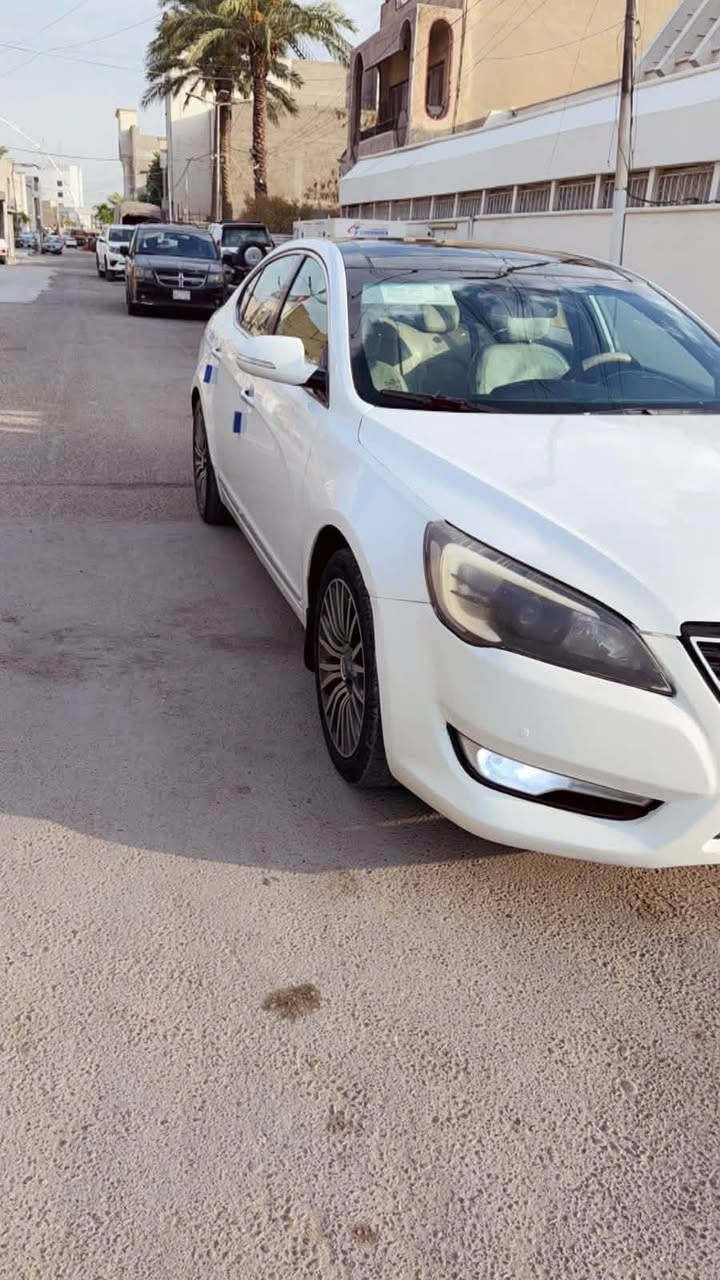 كـيـا كادنزا 2011 خليجي ملكي VIP Kia Cadenza
محرك V 6 3500

المواصفات1/1 الملكي أعلى فئه بلكادينزا 

كشنات تبريد وتدفئة 

السقف بانوراما

�️الكشن والاستيرن يرجع  تلقائي عند التشغيل والاطفاء

بصمة دخول+ بصمة ابواب + دخول ذكي

مري شفط مرايات قلاب مع الـ R

 تبريد قطعتين 

ترحيب عند الأقتراب

كامره خلفيه 

حساسات 

تحكمات ستيرن 

كزوز سرعه

كشنات جلد كشنات الامامية كهربائية ميموري تدفئه وتبريد 

برده خلفيه كهربائي  

نظام صوتي Infinity   كير مكينة صدر تخم تاير كله جديد بيها 3قطع صبغ مابيها اي نقص رقم بغداد الإنكليزي الجديد بسمي سنويه جديده العنوان بغداد الإتصال على الرقم ***********
