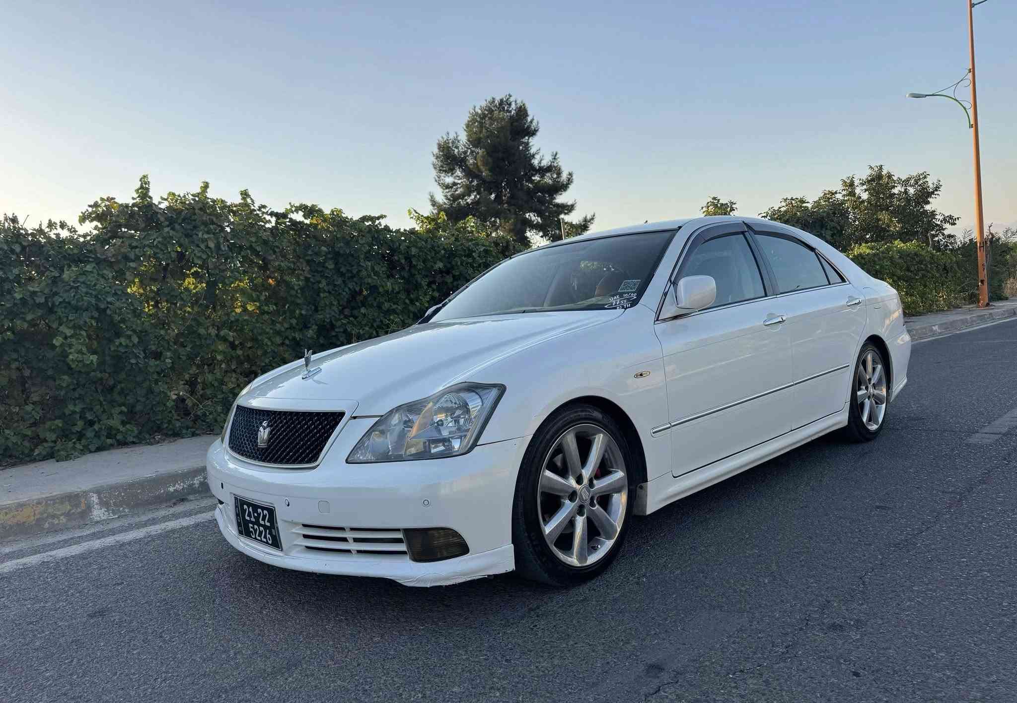 سڵاو هاوڕێیان 

شاهینە بڕاوە بڕاوە سپۆرت 
2005 گێرو مەکینە بچووک مەرغوب 
بەنزین هەرناخوات زۆر پاک و بەقوەتە
کۆد و باڕکۆدی بۆ کراوە 
کامل مەسرەفە هی ماڵانە
ویل دینگەی ستیل 
تایە تازە ڕۆن و کامل سێرفز
دەبڵی کراوە بەڕۆیاڵ نەرم و کپ 
بێ تەقەو ڕەقە 
گێر و مەکینەو تەقەو ڕەقە بەشەرت
نرخی 50 مەجالێکی زۆر کەمی تیایە
هەڵەبجەی شەهید 
هەمووشتم نوسیوە مشتەریت 
نامەبنێرە یان تەلەفونکە
***********
