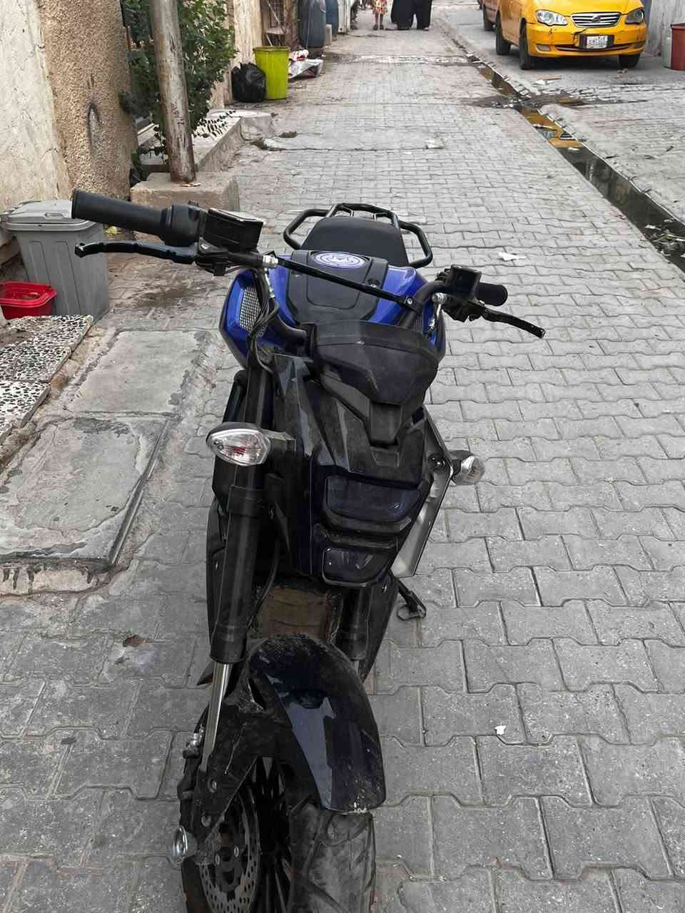 بطح شحن الدراجه ستعمال قليل مشتريهة ب ٣ ملايين عارضيهة بمليون ونص بطاريات ليثوم مابيهة اي نقص ***********
