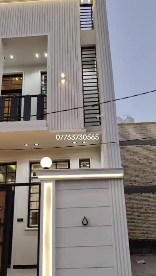 🏡 بيت للبيع في كربلاء – حي الحوراء 📍 العنوان: كربلاء، حي الحوراء جهة باب بغداد، عمود 37، نزلة القاضي. 🔹 المساحة: 100 متر 🔹 الواجهة: 8 متر 🔹 النزال: 12.5 متر 🔹 البناء: طابقين 🔹 عدد الغرف: 4 غرف نوم 🔹 البناء جديد 🔹 المواد المستخدمة: طابوق جمهوري + كونكريت مسلح ✅ جميع الخدمات متوفرة ✅ تبليط، مجاري،  للمزيد من الاستفسار اتصل واتساب *********** *********** ***********

نص مكتوب في الصور:
- ***********