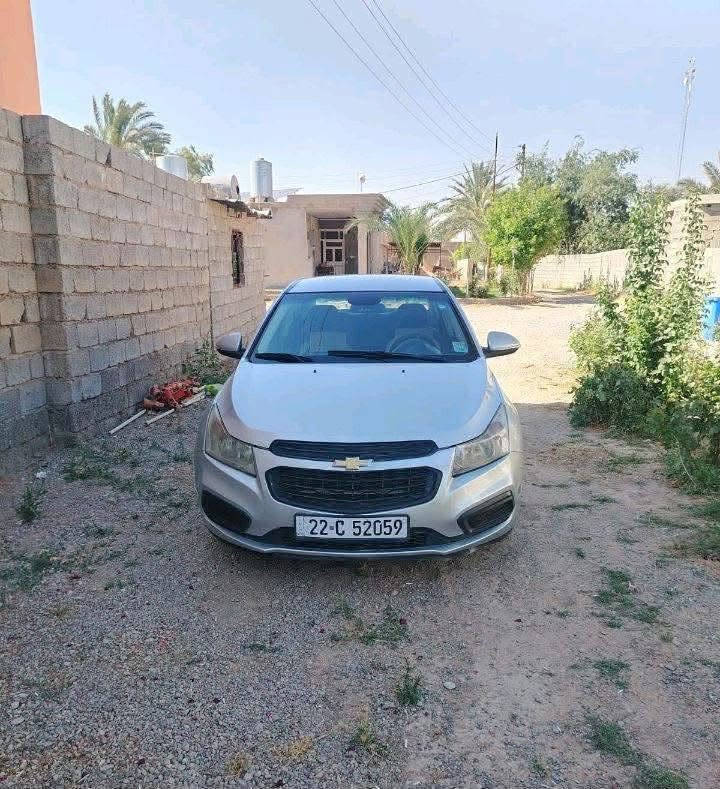 السلام عليكم
كروز 2017 خليجي رقم اربيل مسطره فول عدا الفتحه والبصمه 

تحكمات ستيرن جهتين ، حساسات خلفيه ،  

السياره بيها 4 قطع بس اني ابيع  حزام ، عدا السقف والتكم شرط والشاصي 

بدون دواخل 

المحرك وكير شرط ، تبريد نقص غاز لان المحرك معمر جديد 

ويحتاجلها ترتيبات شويه 

سعرها 68 وبيها مجال 

التواصل ***********
