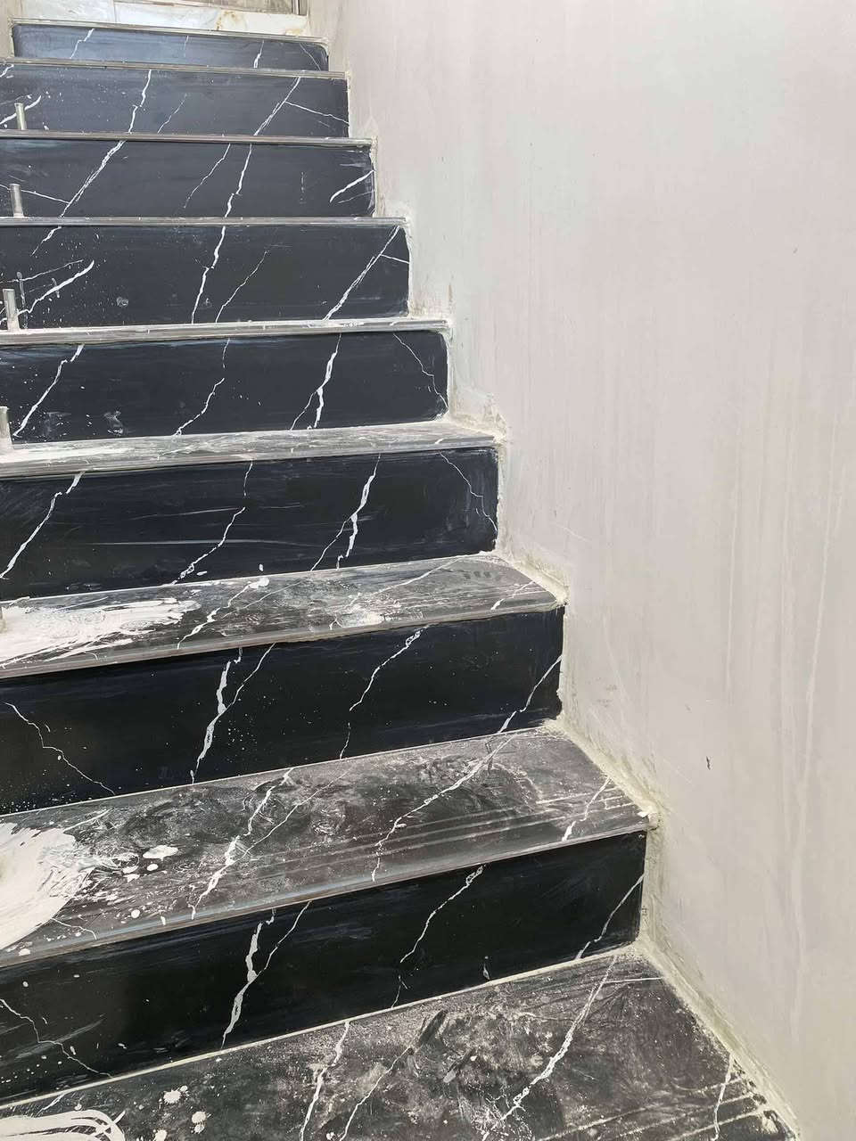 سلام عليكم بيت للبيع
طابو صرف 
موقع بغداد الشعب العقاري  قرب جامع بدريه 
مساحه 57 متر ‭
اتصال ع ***********
