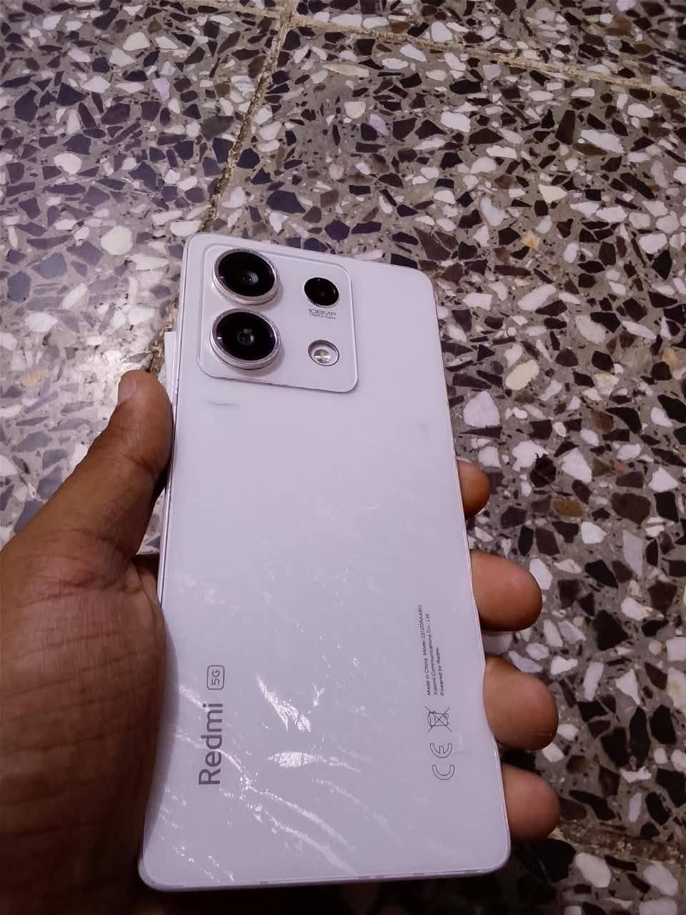 السلام عليكم جهاز للبيع Redmi note 13 5g جهاز بلادي كلشي شغال تجي تفحص وتاخذ سعره 225 مكاني بغداد مدينه الصدر

نص مكتوب في الصور:
- Xiaomi HyperOS 3.0.5.0 Redmi Note 13 5G اسم الجهاز التخزين ٢٥٣,٩ ج.ب/٢٥٦ ج.ب 3.0.5.0.VNQMIXM إصدار نظام التشغيل 15 AP3A.240905.015.A2 إصدار Android 2026-08-01 تحديث أمان نظام Android المواصفات والمعلومات التفصيلية