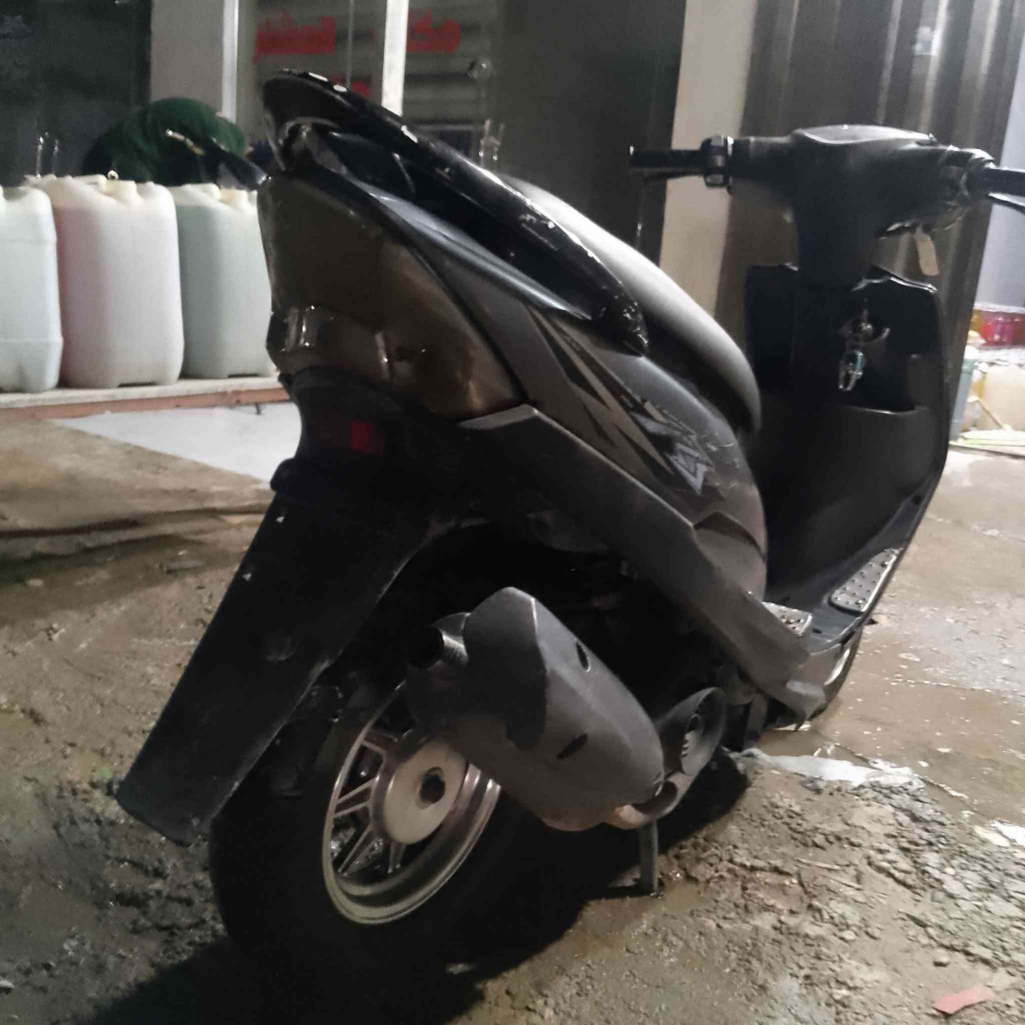 ماكس عدلة • ٢٠٠٧ • نضيف