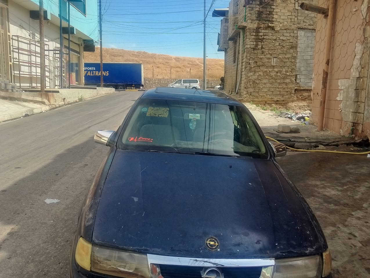 السلام عليكم ورحمه الله سياره فكترا للبيع محرك 18 سياره نظيفه مال روحه وجيه رقم الهاتف ***********
