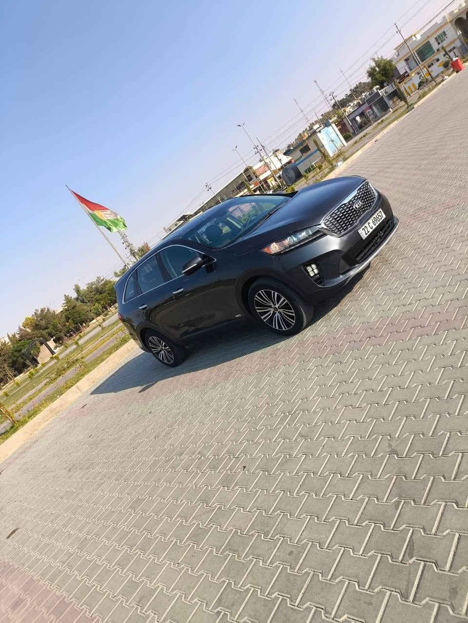 السلام عليكم ورحمة الله وبركاته
للبيع 
سورنتو امريكي 
موديل ٢٠١٩ ماشي ١٠٢ 
فور ويل 
تبريد ٣ قطع
٦ سلندر
٤ انظمة قيادة
رادار امامي وجانبي  
كاميرا دوار وشاشة كبير اصلي
كشنات كهرب
٧راكب
ليبيل واحد ما مبدل ولا قطعة بيها فقط حادث امريكا جاملغ امامي سكن وبونيد مرفق صورة الحادث مع الصور
رقم اربيل الدولي بأسمي 
شحن وايرلس 
وبعد اكو مواصفات
السعر ع الخاص أو الإتصال
*********** بي واتساب
عنوان الموصل
