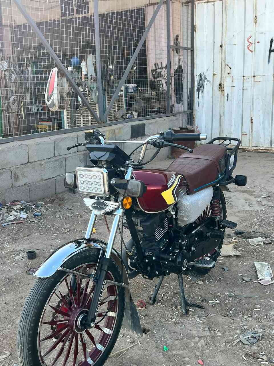 مديل ٢٦ • جديدة • ماطلعة من البيت