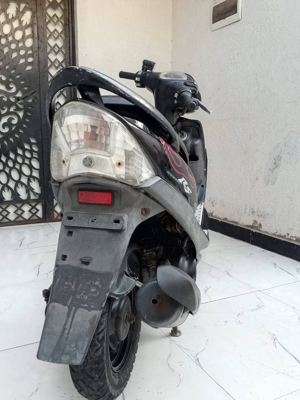 سلام عليكم دراجة ماكس عدلة كلشي شقال سلف هندر دبلات شقالات مكينه مفتوحة ولفات فقط فقط كلشي شقال الايت زنون اشاير شقالات كهربايات كامله سعره 600وبيه مجال المكان ابصره الهارثة رقم راعيه دراجه ***********
