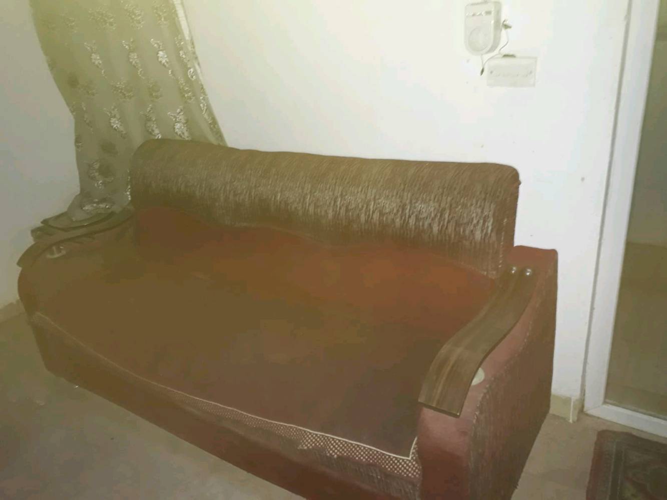 نصف تخم مستخدم ماروني بسعر مناسب