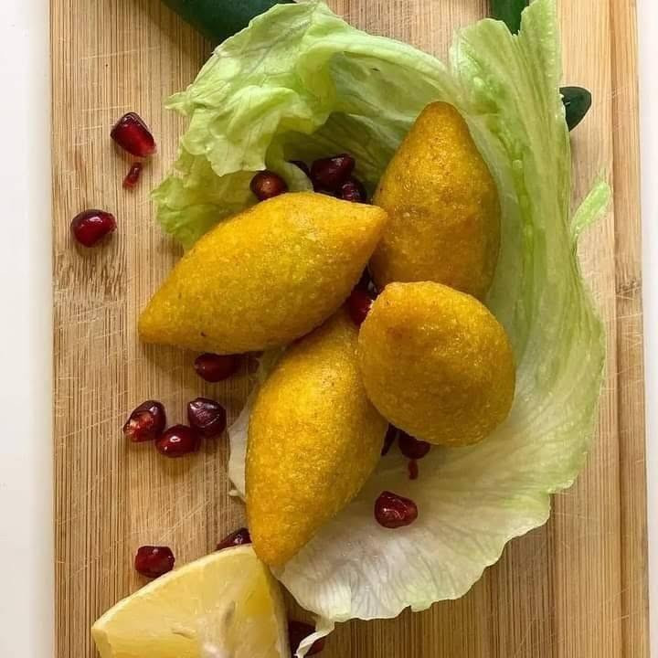 سلام عليكم عيني شتغل حسب طلب نواع 
الكبب الكل طيب ونضيف مانت الله عليه 
سوي طرشي خيار محشه برياني حسب طلب الزبون ولي تحب تحجز راسلو صفحه او واتساب 
نواع الفطار جبن ودجاج ولحم 
كليجه القيسي جدر دولمه الكبير ولوسط وزغر  برياني الكبير ولوسط 
كبت البرغل وتمن وبتيته جاب  هاذ رقم الحجز قبل يوم عيني ***********يوجد خدمة توصيل مناطق بغداد داخل المنطقه 3وخارج المنطقه 5مكاني بغداد ثعالبه شعب
