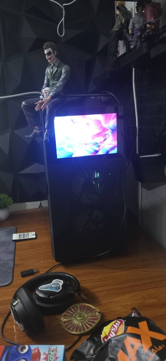 سلام عليكم تجميعة مستعمله للبيع
مواصفات  

:
🖥️ Intel Core i7-14700KF
🎮 ASUS RX 9070 XT 16GB
📡 ASUS TUF B760-PLUS WIFI
⚡ RAM DDR5 16GB 6000mhz
💾 NVMe SSD 2TB
🔋 Thermalright TG850 850W Gold
❄️ AG620 Infinity Cooler
✨ SAMA Case

تجميعه استعمال بسيط 

سعر 2500 وبي مجال للشراي

مكاني بغداد شالجيه لا يوجد توصيل 
للتواصل واتساب او اتصال فقط. ***********

