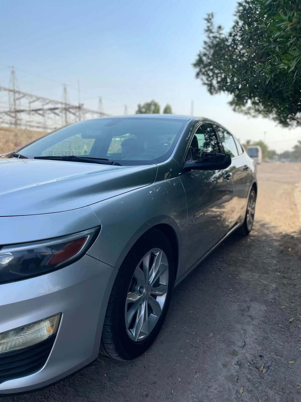 ماليبو 2022
سياره جديده. بدون صبغ 

بدون حادث. سياره جاملغ سرقه بس ✅

سياره كفاله. مكينه كير 

رقم اربيل. 

سعر 105 عنوان بغداد 

***********شراي يتصل
