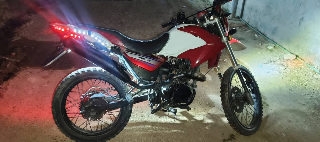 مطور قفاز نضيف محرك شرط 
عنوان موصل قوسيات ال سعر 650 
تواصل ***********
