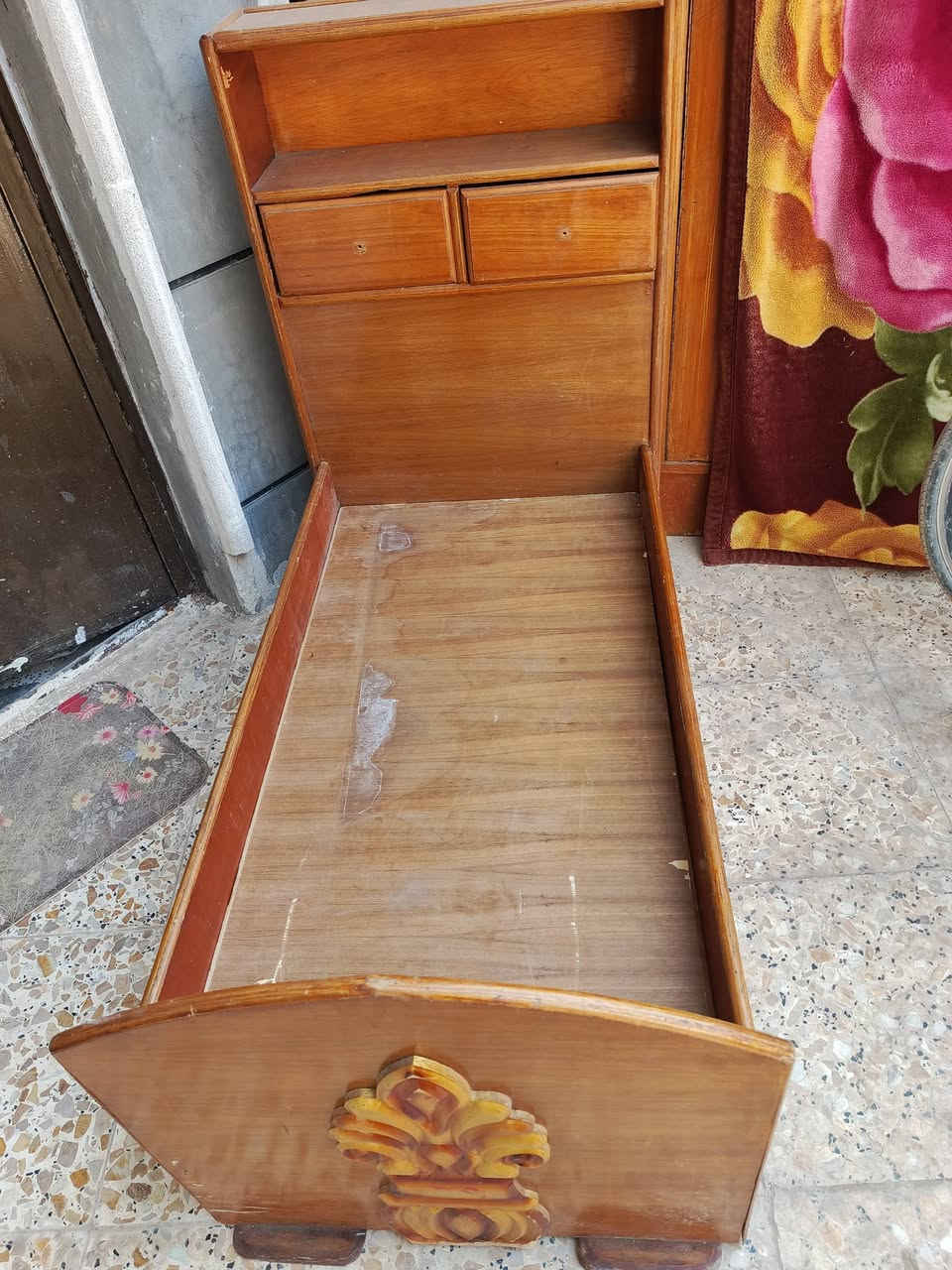غراض كلهه نظيفه عل فحص اي استفسار خاص راسلوني وتدللون دزولي صور عل خاص ونطيكم السعر مكاني ابو غريب خرنابات شارع السجه *********** اتصال خط
***********  اتصل واتساب
