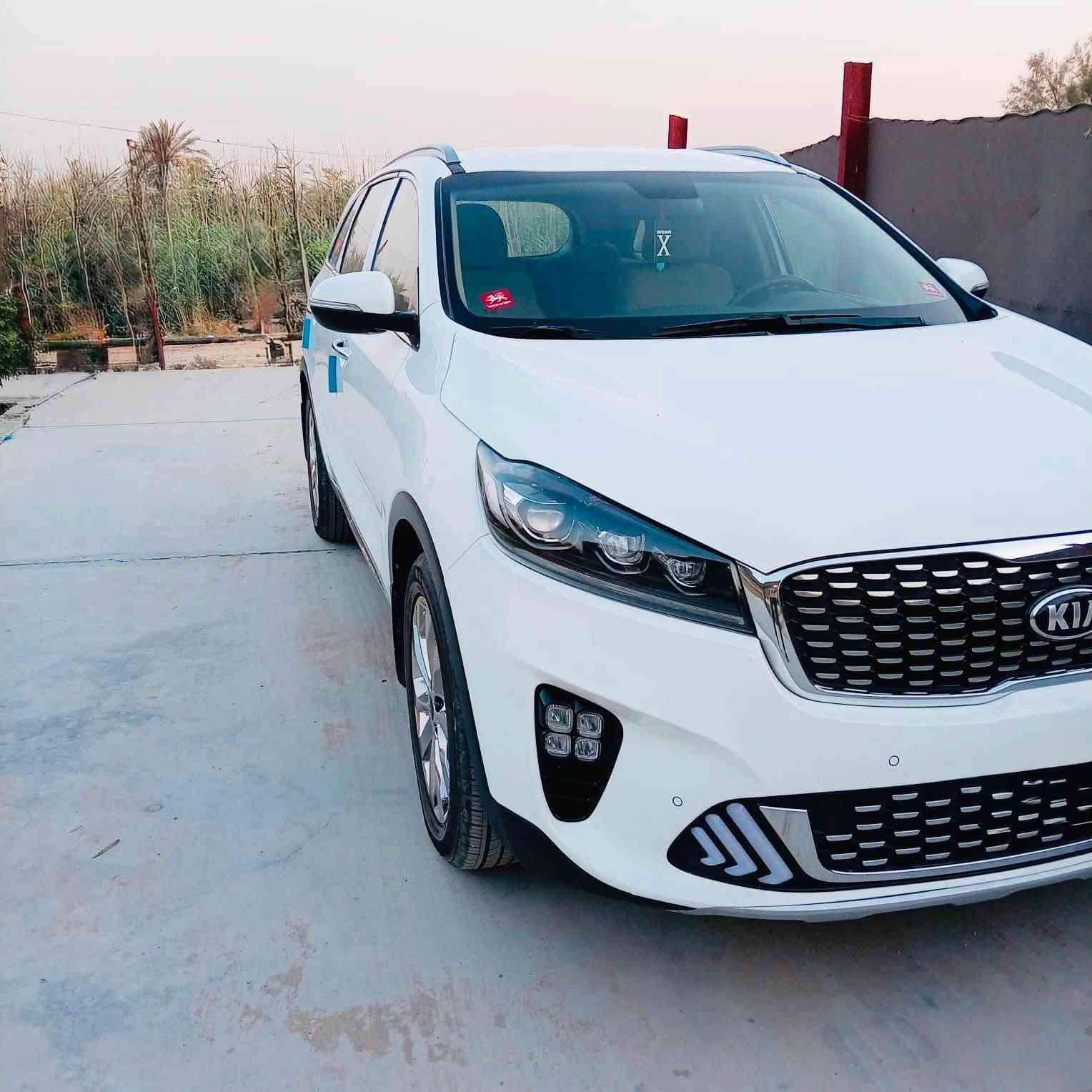 سورنتو 2020 خليجي
مكفوله  من الضربه والصبغ 

بيه بارد فقط  بقدر الاصبع في الجنطه وصور السونار موجوده واذا طلع غير هذا الحجي افلوس السونار عليه 

وسياره جديده على وضع الشركه برغي مامفتوح بيها كير محرك كفاله عامه 

سياره فول مواصفات 1/1 

دبل شباك ستيل

شاشه كبيره

ماعدا البنوراما

محرك 6 سلندر 

حساسات امامي 

وحساسات خلفي 

جنطه كهرباء

7 راكب 

3 قطع تبريد 

بصمه 

مري شفط 

اشاير بالمري  

كشنات كهرباء  جهتين 

شاشه ابل كار بي 

 تبريد شاشه 

بردات خلفيه 

صندوق كهرباء 

شاحن واير ليس 

تحكم ستيران 

ترحيب 

لايتات زنون 

بك لايت LED 

رادار امامي

بعد بيها هواي مواصفات 

سياره جديده على وضع الشركه 

المكان بابل المحاويل 

رقم بغداد  والتحويل مباشر بأي وقت
فحص وهزه وسنويه كله جاهز حداديه وصدر وتخم تاير مشدود  السياره جاهزه 
السعر خاص اتصل وبيك خير ودلل 
‭***********
