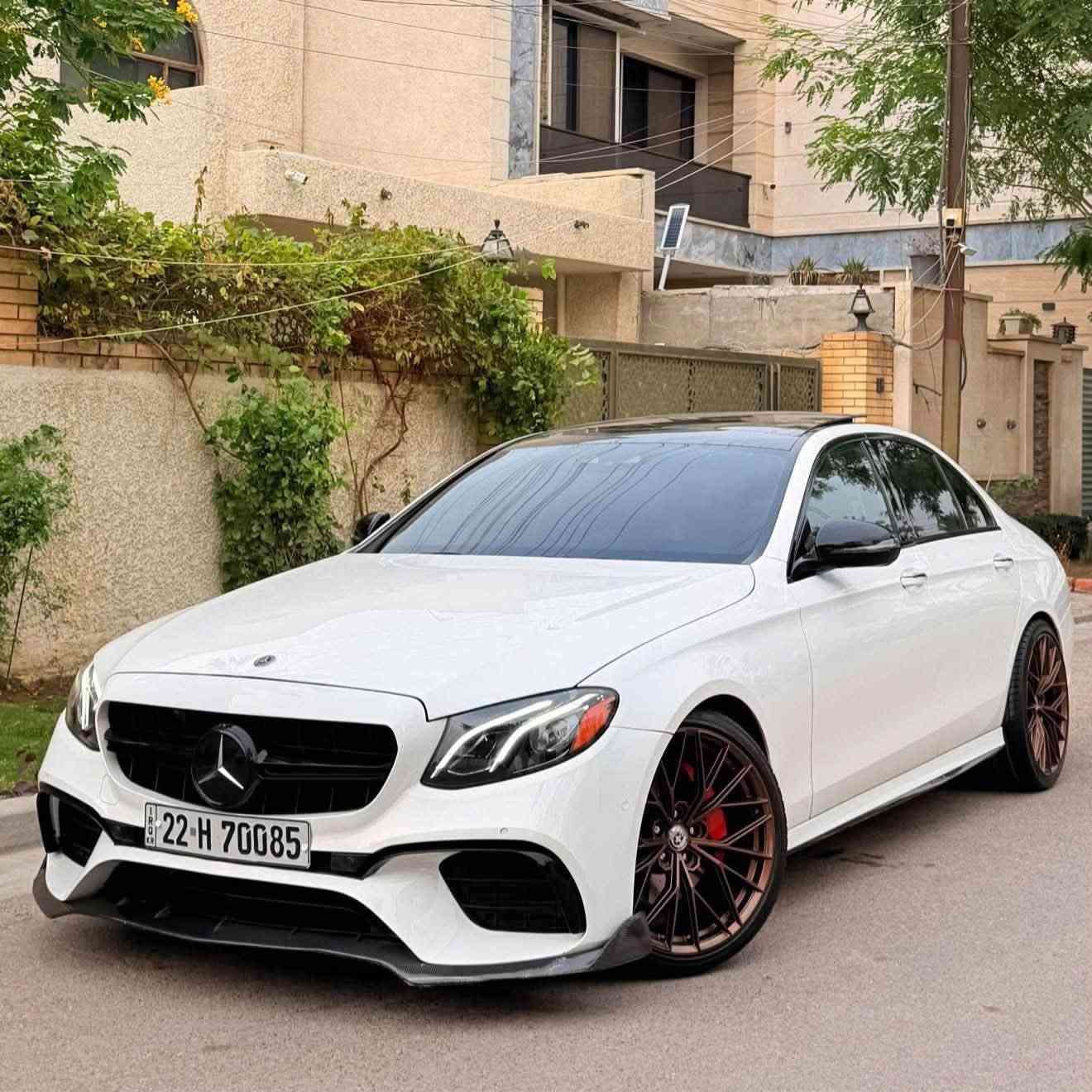سلام عليكم من رخصة الادمن
بيع او مراوس
E350 موديل 2020 

مغلفة PPF طافي بالكامل 

ويل HR 

كتe 63Sبالكامل 

مواصفات السيارة :

داخل بيجي + دشبول بيانو Sclass  

سستم سماعات برومستر 

كامرة خلفية + حساسات  & رادار360

فتحة سقف بانوراما 

فصين الدشبول 

تحديد مسار + نقطه عمياء +توقف ذاتي 

وبعد بيها هواية مواصفات 
ناقل الحركة 9 نمر 

محرك 2000 تيربو 

المسافة المقطوعه 104الف KM
___________________________
حادث السيارة 
جاملغ + البونيد 
القطع المصبوغه البونيد فقط 
جاملغ تبديل قطعة اصلية 
ايرباك دشبول فقط 
بدون دواخل ولا شواصي وبدون للغد 

سعر : 310$

الاتصال :***********
