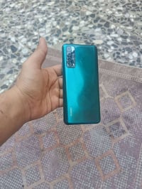 هواوي HUAWEI Y7a مستبدل شاشه فقط جهاز جدا نضيف ذاكره 128 الجهاز كله شغ...