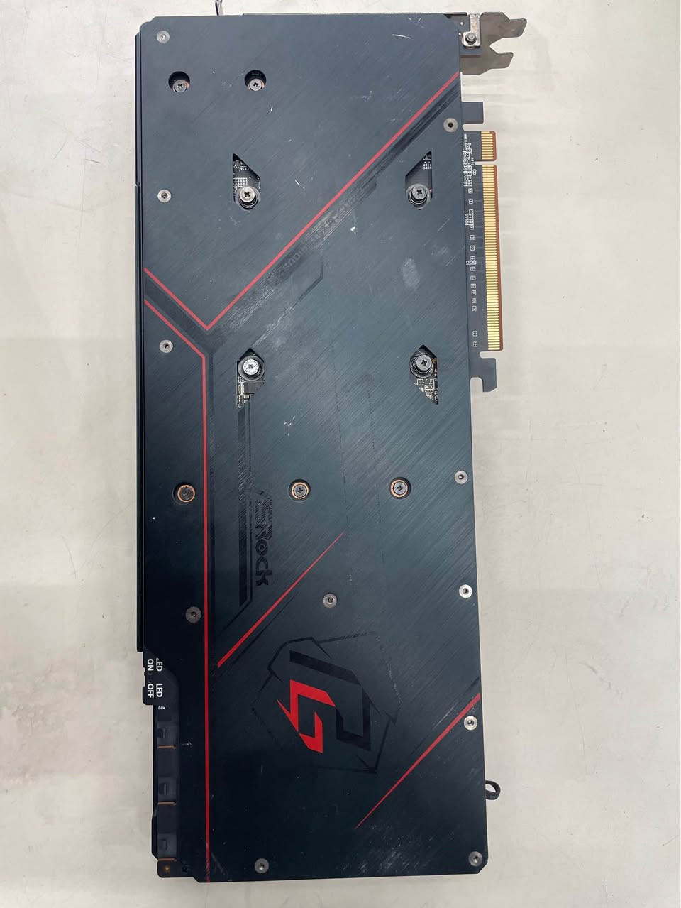 RX 6800XT • بلا مشاكل • مع الكرتون