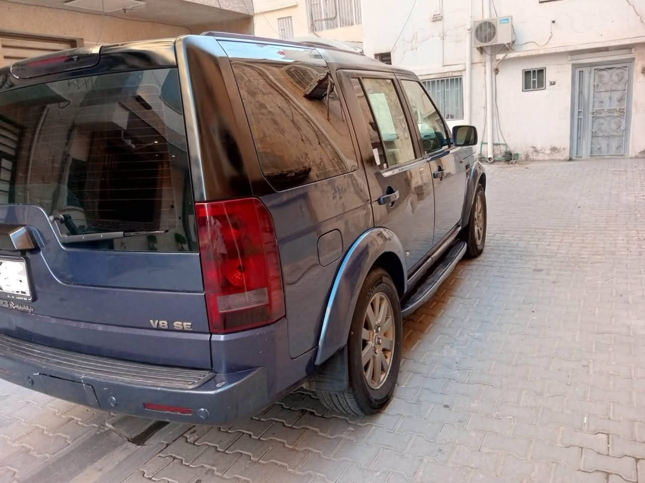 لاندلوفر ٢٠٠٥ رقم بغداد تحويل مباشر القماره بنرامه سبعه راكب  مكينه بلاديه عادي مو سوبر جاهزه من كلشي بدون نواقص مكانه بغداد العرصات السعر ٨٥     للاستفسار ***********
