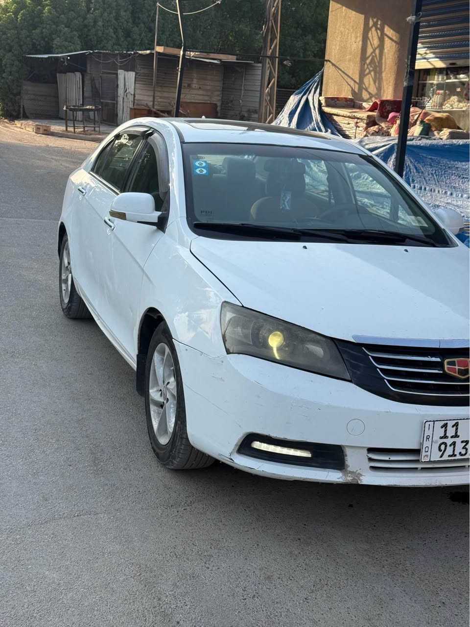 جيلي امكراند موديل ١٣ بغداد رقم إنكليزي هزة جديده سنويه جديده باسمي مكينه كير مكفولات جاهزات تبريد حداديه تايرات كلها جاهزة وبيها منظومة غاز سياره بلاديه داخل دشبول اسود المرغوب مكانها بغداد حي الجهاد رقم الهاتف *********** السعر ٥٤$ بغداد, العراق
