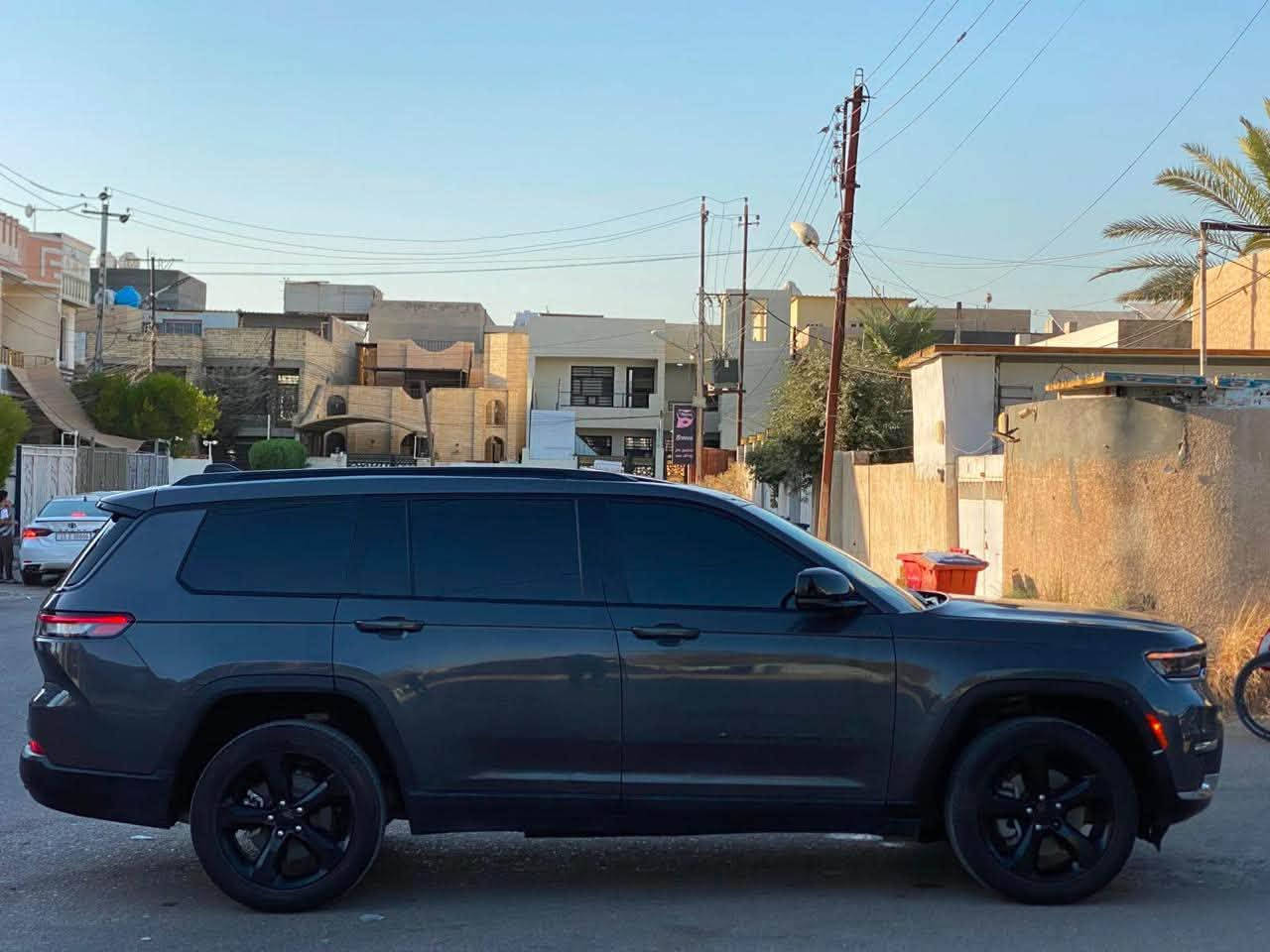 سلام عليكم من رخصت الادمن / للبيع فقط

السعر 218 ورقه مجال بسيط مكاني بغداد العامريه

رقمي ***********

جيب موديل 2024 امريكي جاملغ وبنيد فقط

سياره فول مواصفات 7 راكب

فتحه سقف 

جنطه كهرباء

شاشه كامره

كشنات منفصل جلد كهرباء تدفئه تبريد بلكشن

كير محرك صدر كهربائيات تبريد كله كفاله
