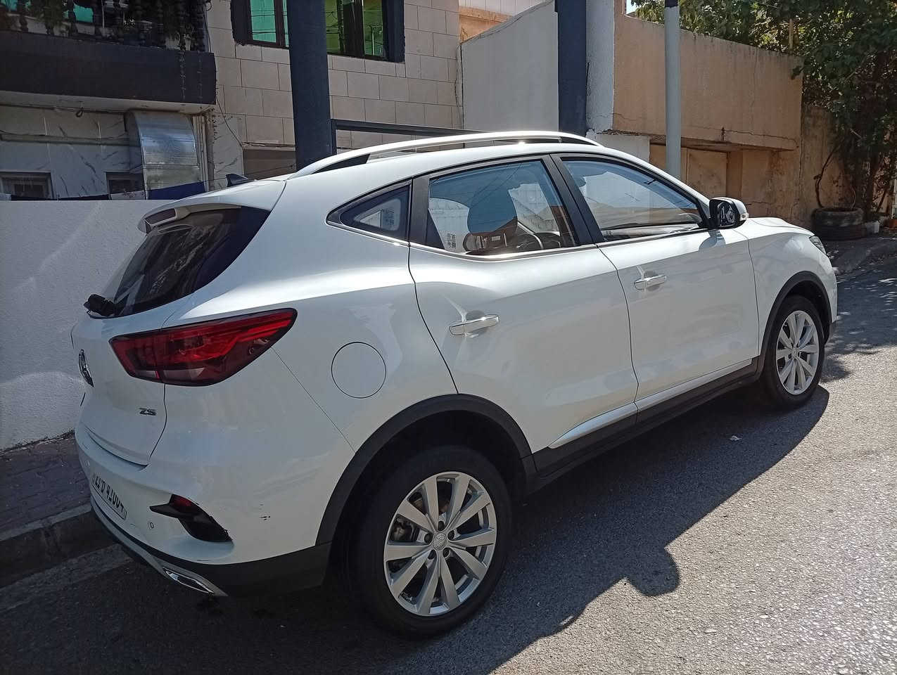 mg zs  کومفۆرد شاشە ئایپاد بەسمە سوکان ڤۆڵیۆم کامیرا 2023 سەیارەکە بەس ماشەڵای ئەویت مەکینە کارەبای گێڕ هەمو گیانی بەشەرت 68 هەزار ڕۆشتوە سونەریم داناوە بی بۆیاخ $ 120 مەجالیکی کەم ***********
