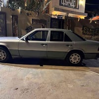مرسيدس دب • ١٩٩١ • مكينه ٢٥٠٠