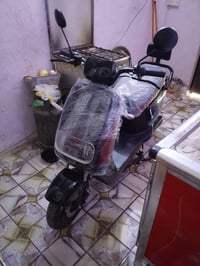 دراجه للبيع المكان الشعب حي البساتين 07741044115