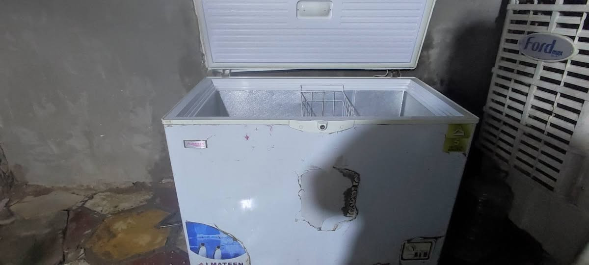 السلام عليكم مجمده مال بيت نظيفه ما طابت تصليح شرط الشغل مكان كربلاء وهذا رقم الهاتف ***********
