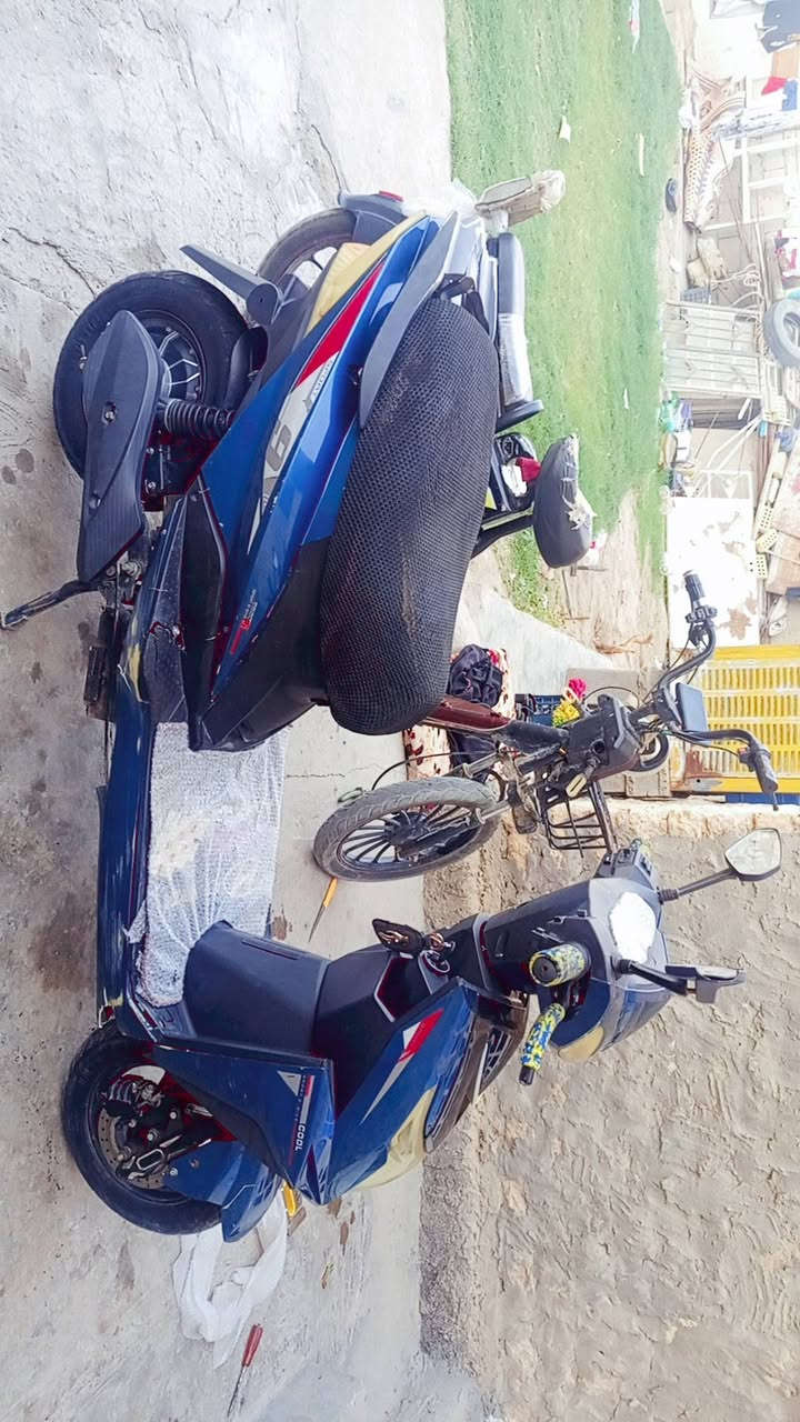 سلام عليكم عندي مطار شحن للبيع 400 وبي مجالهذا بي واتساب وبه رصيد اللي يحب يتصل هذا الرقم***********
