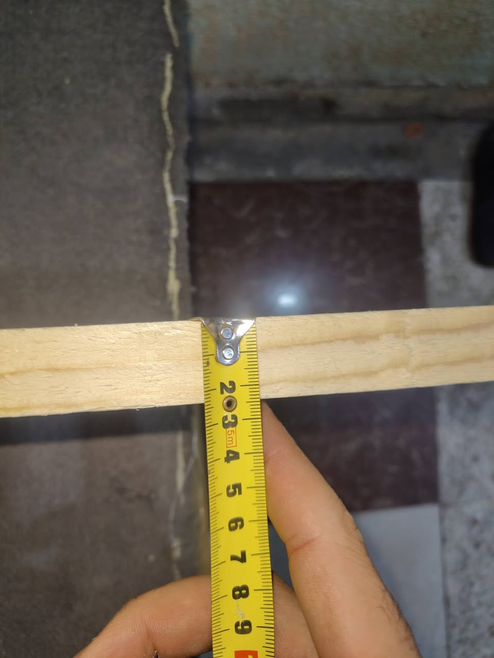 السلام عليكم واجها الطول 5متر و60 الارتفاع 120 خمس خانات تنباع وحدها او هيه والقواطع القواطع خشب
وهذول ورك نفس ما واضحات قياساتهن العدد 46 وركة الطول 1متر و46 العنوان البصرة كرمة علي ***********

