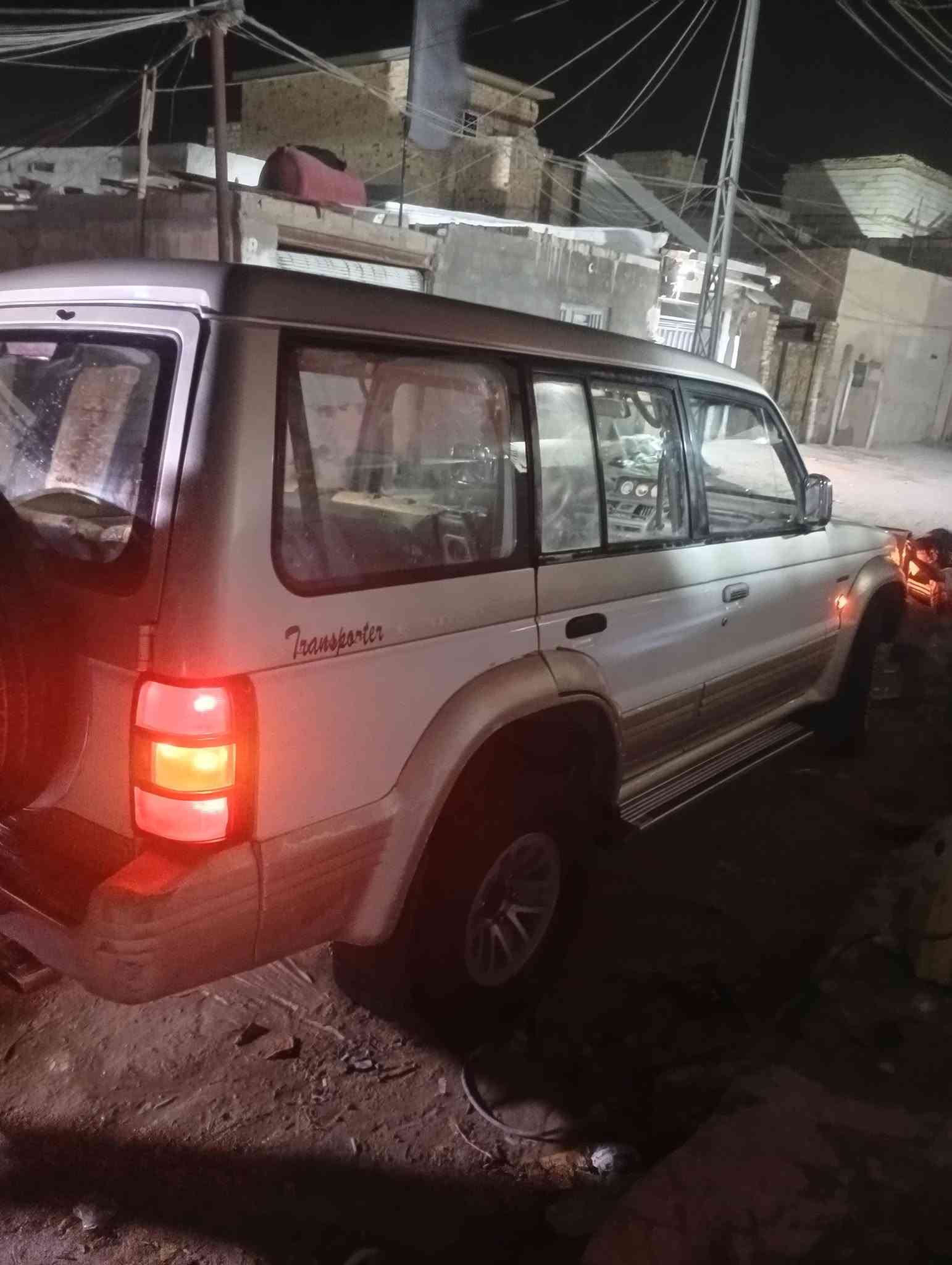 السلام عليكم سياره باجيرو موديل 2000 باسمي مكينه كير محور شاهينهاكسن  كفاله مكاني نجف حداديه 80بل ميه سياره نضيفه وجاهزه ***********.   سعر 47 الوبيها مجال اذا مراوس حساب القناعه إيران صيني ماروس

