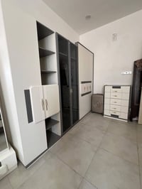 للبيع • غرف نوم • اثاث غرفة