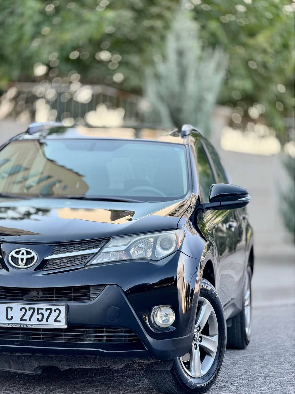 TOYOTA RAV4 2015 
توێتا ڕاڤ ٢٠١٥ xle 
بەس دەرگای سنوقی بۆیاخە یەک قرچی بچوکی هەیە تۆزێک وردەی هەیە فول فول مواسەفاتە ٨٨هەزار ڕۆشتوە گێڕو مەکینەو تەقەو ڕەقەی بە شەرتە تەحویلە خەڕامە بە شەرت 
*********** السليمانية, العراق
