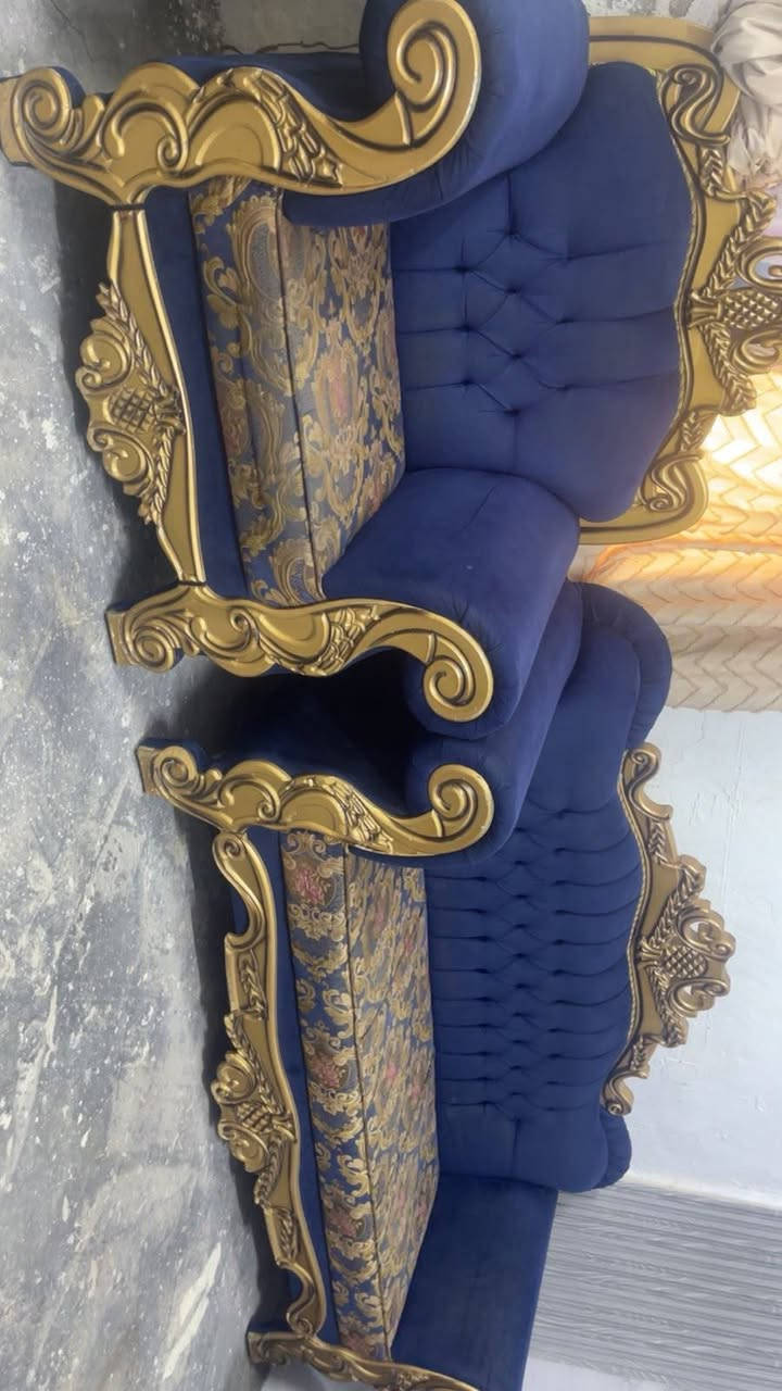 تخم عشر مقاعد للبيع لسعر ٣٠٠ بيه ومجال لعنوان شارع حيفا ***********
