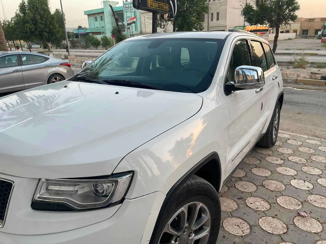 جيب موديل 2014 رقم بغداد مكفوله   مكاني بابل 225$ الشراي يتصل ويدلل ***********
