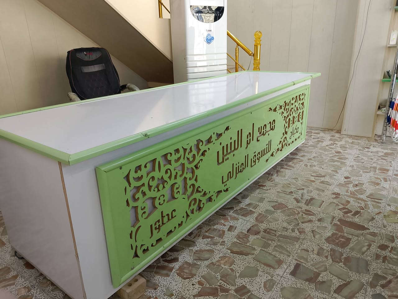 ميز للبيع
الاستفسار علئ خاص او ***********
