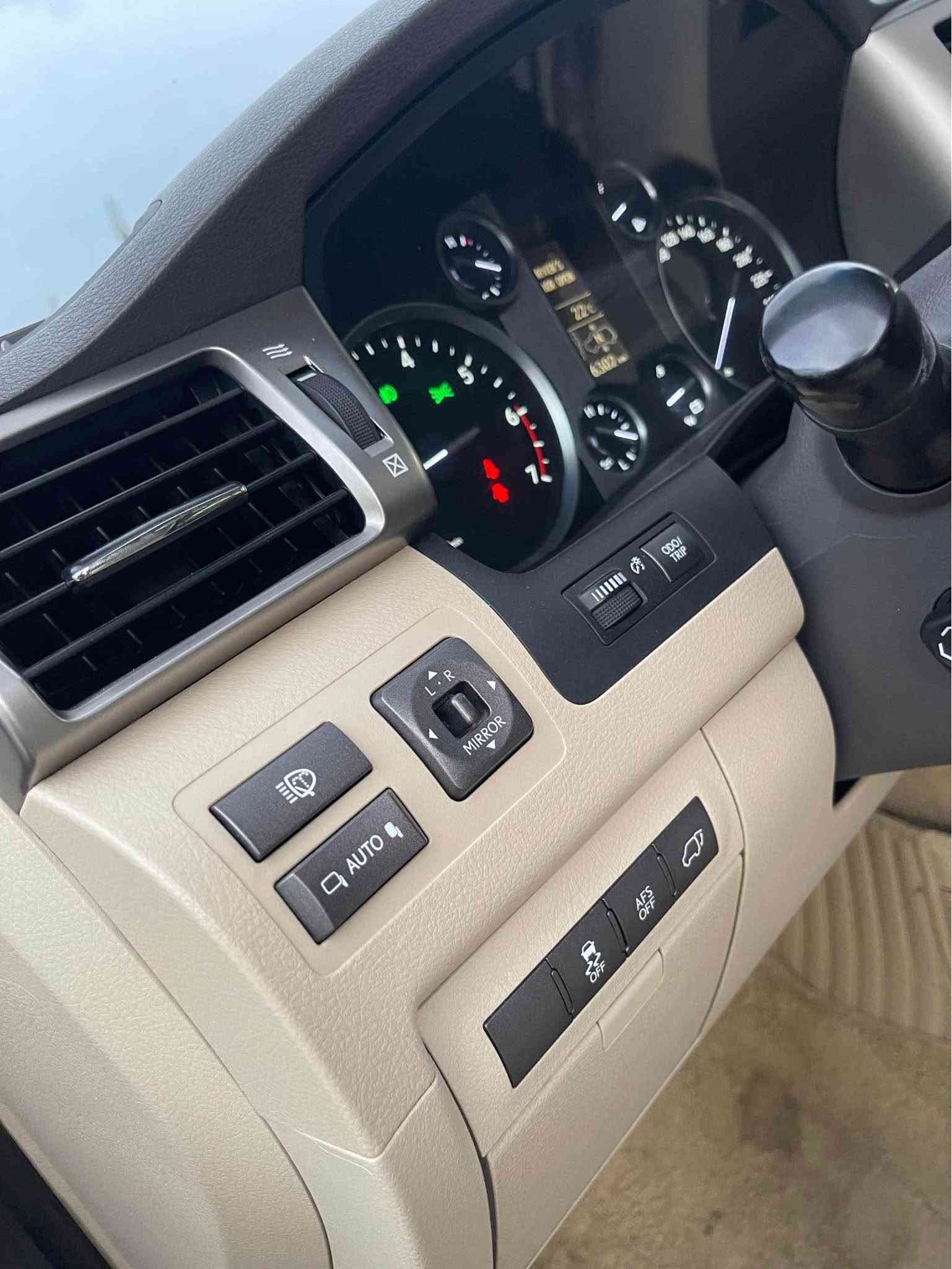 لكزس LX570 • ٢٠١٤ • فول مواصفات