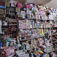 بضاعة عملاقة • للبيع • واتساب