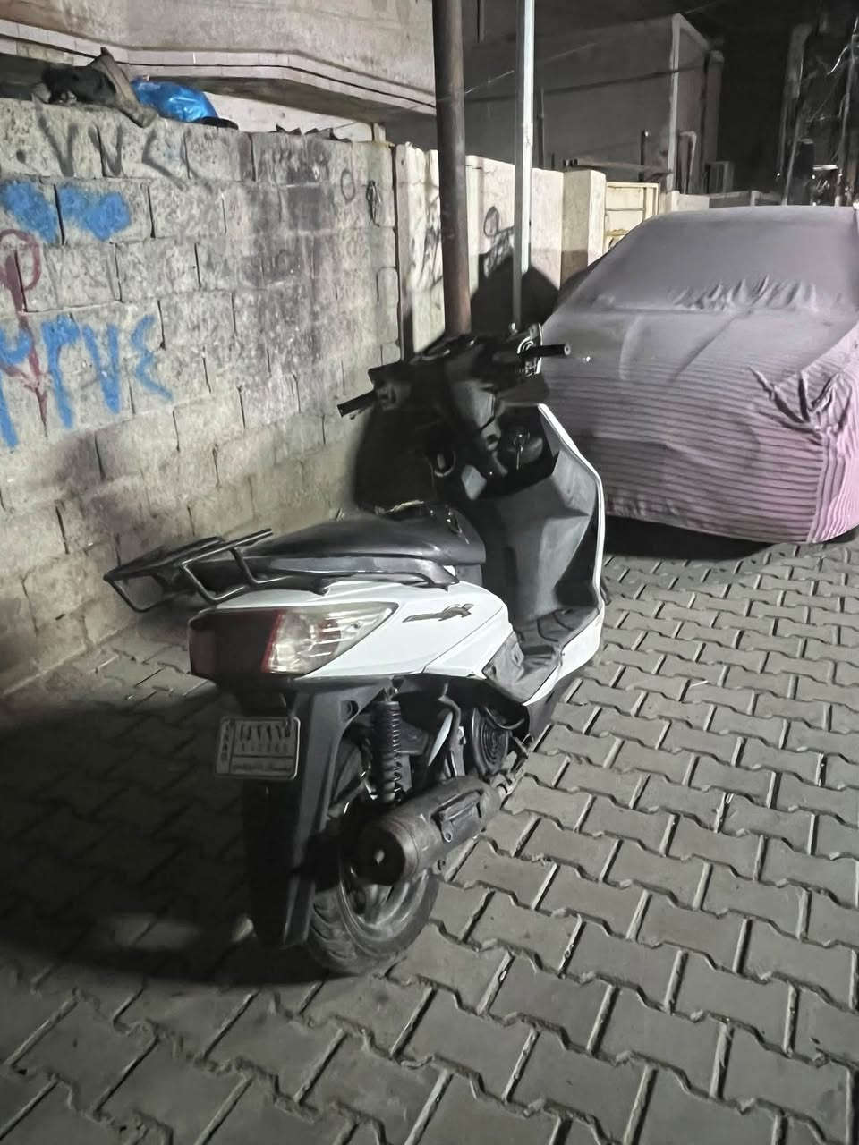 فحل ياباني نوزل
كفرات بلادي بس تعبانه
المكينه مجفته قبل شهرين
دراجه خير من الله قبل وبعد تجفيت تاير خلفي جديد قبل شهرين بدلته ويا تجفيت
السعر 600 وبيها مجال بغداد حي اور
***********
